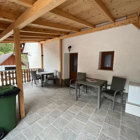 Apartmaji In Sobe Cuder Soča Exteriör bild