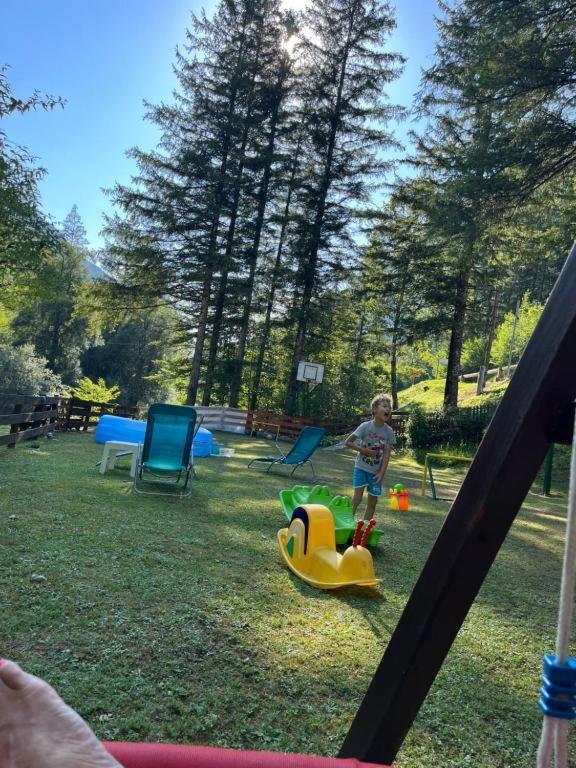 Apartmaji In Sobe Cuder Soča Exteriör bild