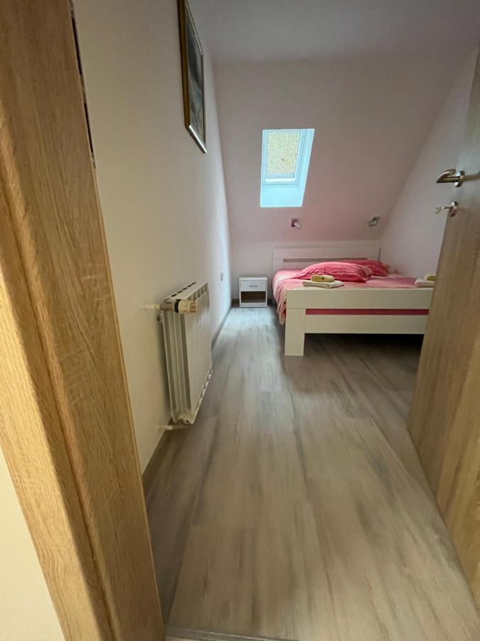 Apartmaji In Sobe Cuder Soča Exteriör bild