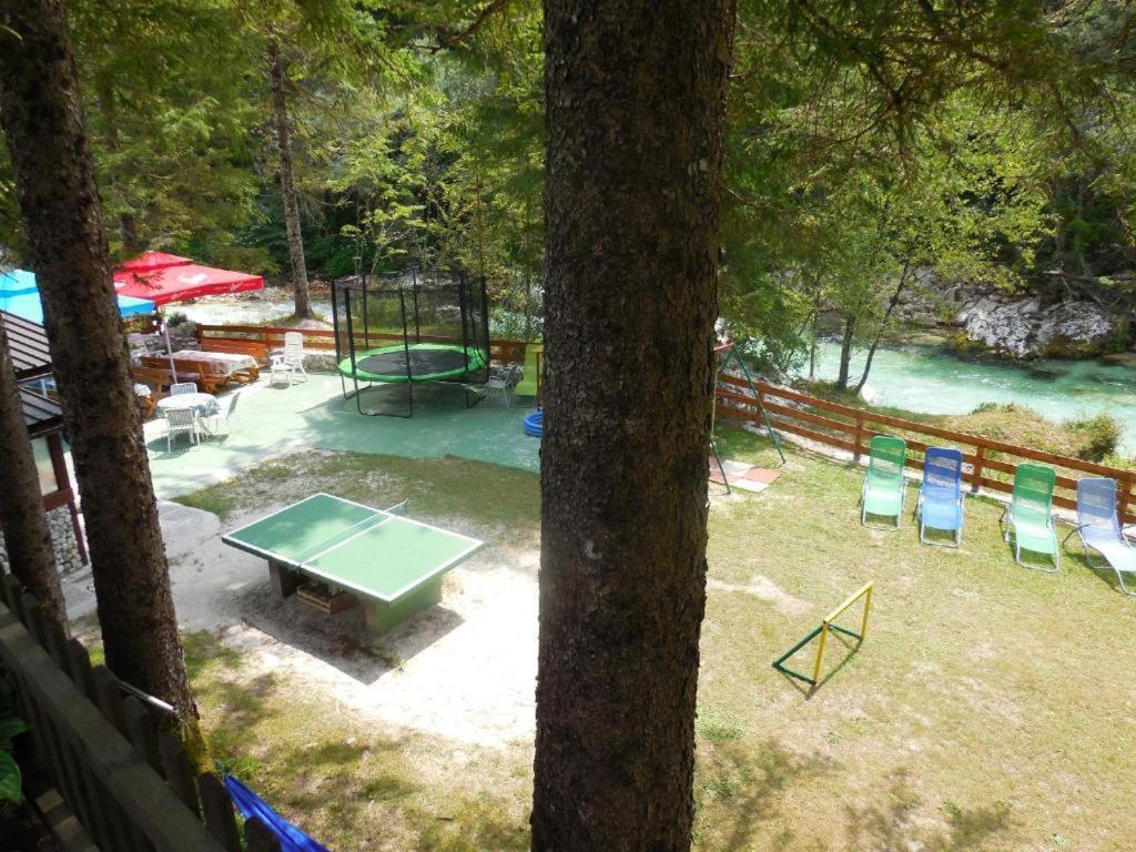 Apartmaji In Sobe Cuder Soča Exteriör bild