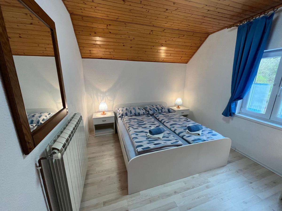 Apartmaji In Sobe Cuder Soča Exteriör bild