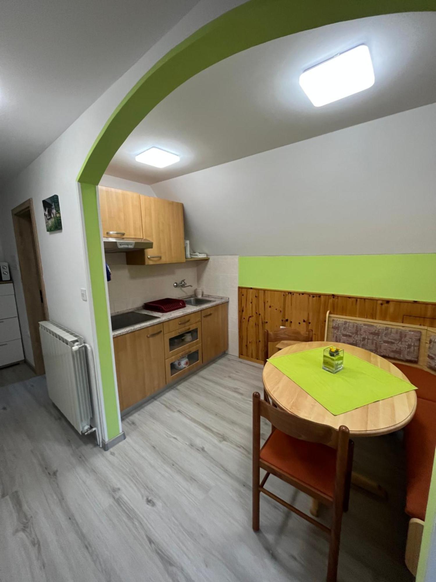 Apartmaji In Sobe Cuder Soča Rum bild